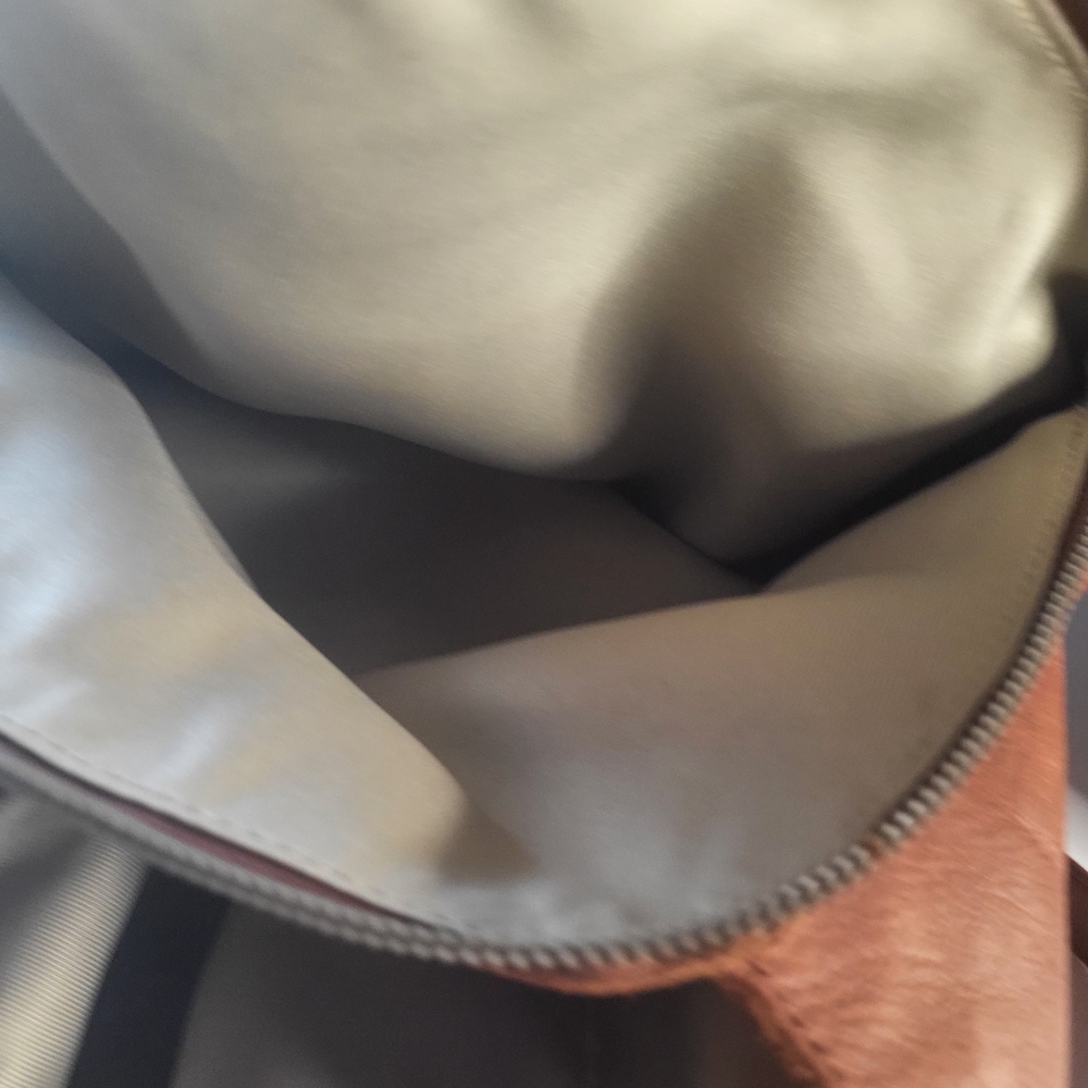 American Leather Co. Classic Brown Shoulder Bag - Picture 9 of 15